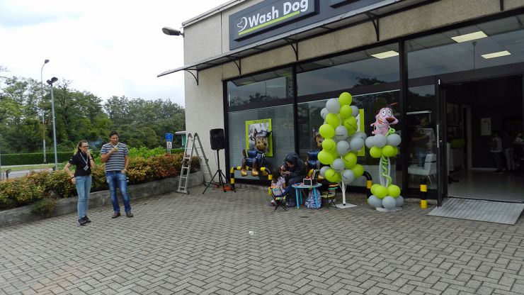 Inaugurazione Wash Dog Mozzate